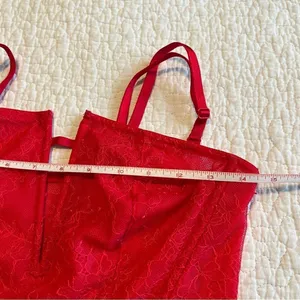 ✨ Victoria’s Secret Red Lace‎ Sexy Unlined Strapless Bra Large thumbnail 9