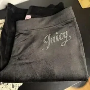 Juicy Couture Black Velour Rhinestone Logo Tracksuit NWT Size M Y2K thumbnail 4