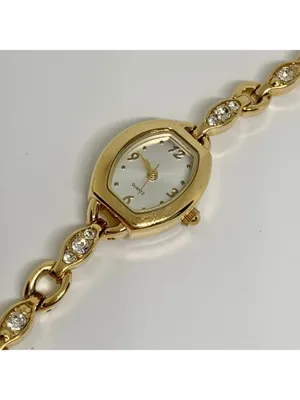 Avon gold tone women’s dress watch crystals 19mm quartz links up to 6.5” running thumbnail 3