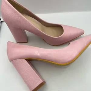 Women’s crocodile embossed chunky heeled pink court pumps Size 38/7.5US thumbnail 8