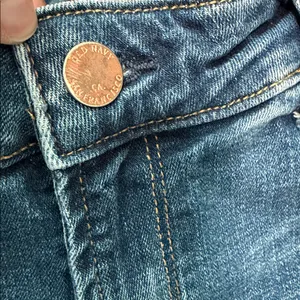 Old Navy Rockstar Mid Rise Skinny‎ Jeans, Size 8 thumbnail 9