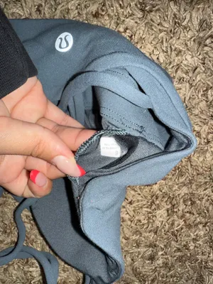 Lululemon bra thumbnail 4