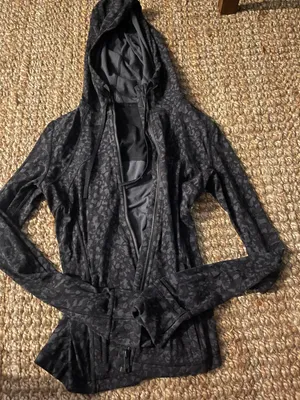 Lululemon Jacket thumbnail 1