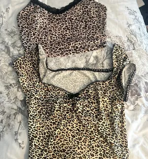 Cheetah print tops thumbnail 1