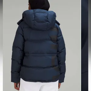 Lululemon Wunder Puff Jacket Wordmark True Navy size 4 NWOT RARE thumbnail 2