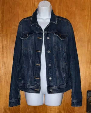 Universal Threads Freeborn Blue Jean Denim  Jacket - Size M thumbnail 1