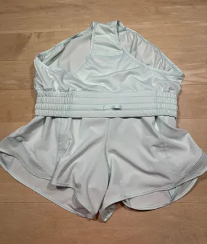 Lululemon Hotty Hot High Rise Lined Shorts Sz 6 thumbnail 3