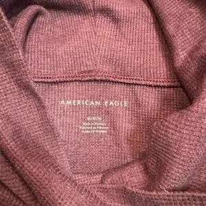 American Eagle Purple Cowl Neck Waffle Knit Cropped Long Sleeve Top Sz Medium M‎ thumbnail 4