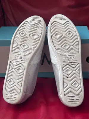 Toms Women’s Slip-On Alpargata Flats Canvas Silver Glimmer Size 9.5 thumbnail 4