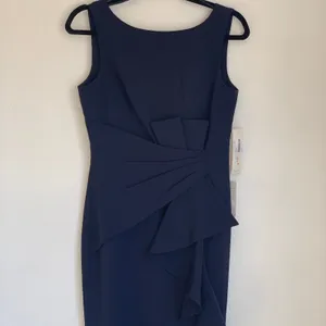 NWT Eliza J Ruffle Front‎ Sleeveless Floor Length Gown in Navy Blue thumbnail 5