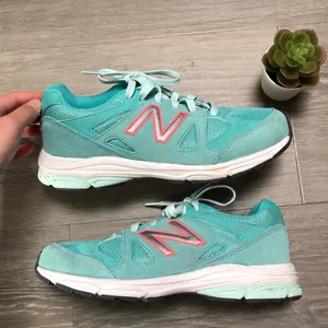 green new balance walking running shoes thumbnail 2
