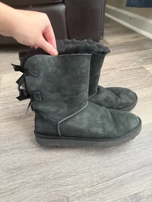 UGG Boots Women’s Black thumbnail 3