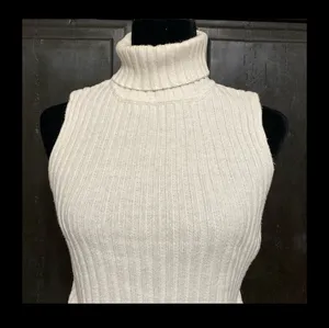 Airport Cropped cream sleeveless turtleneck sweater - size Small thumbnail 4