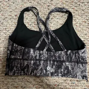 Lululemon Energy Longline Bra Lino Slide Alpine White Black- Size 6 thumbnail 1