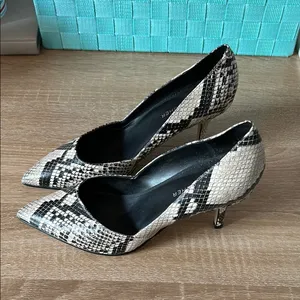 Marc Fisher Black and White Heels with Sleek Design thumbnail 2