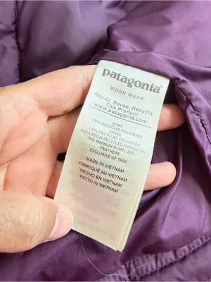 Patagonia Women’s Down With It Jacket Hooded in Deep Plum XS thumbnail 13