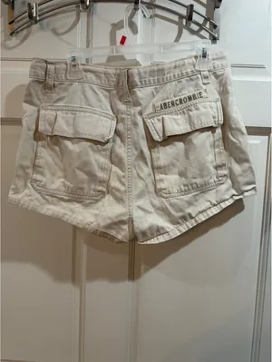 Abercrombie & Fitch Beige Shorts with Drawstring Waist Size Medium thumbnail 7