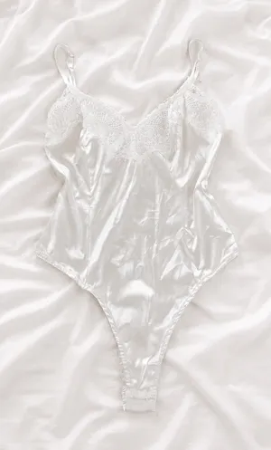 PrettyLittleThing White Satin Lace Bodysuit Size 4 thumbnail 1