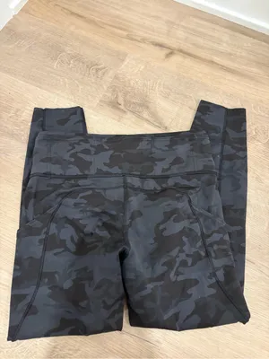 Lululemon Fast and Free Leggings Size 8 thumbnail 4