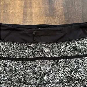 Lululemon Pace Rival Skirt Black White Floral Running Tennis Skort Size 8 thumbnail 7