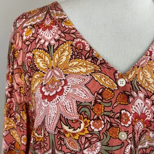 Ann Taylor LOFT Blouse Womens Small Floral Multicolor‎ V-Neck Long Sleeve Top thumbnail 2