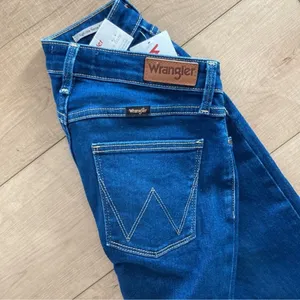 Wrangler new with tag high rise fierce‎ flare B18 thumbnail 11