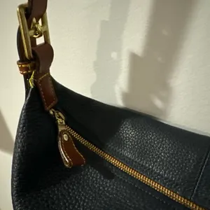 Dooney & Bourke Navy Blue‎ Pebbled Leather Hobo Shoulder Handbag thumbnail 2