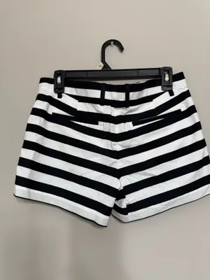 Gap Shorts thumbnail 2