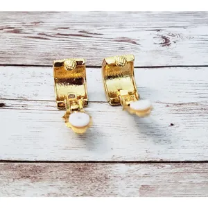 Vintage Clip On Earrings - Stunning Patterned Chunky Hoops Gold Tone thumbnail 5