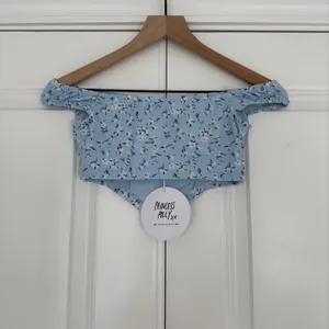Princess Polly Jackson Blue Floral NWT 4 Off the Shoulder crop top Handkerchief thumbnail 3