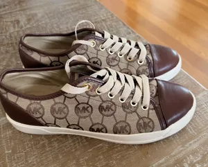 MK Logo Low-Top Sneakers Size 8.5 thumbnail 1