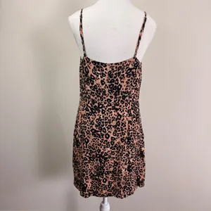 Aritzia Wilfred Isabelle Leopard Print Slip Dress Mini Tan Black Size 10 thumbnail 4