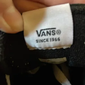 VANS off the wall high tops thumbnail 4