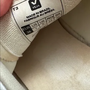 Veja Urca Sneakers White Leather Green Women’s 7 thumbnail 8