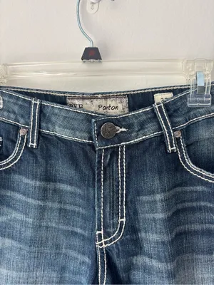 BKE Payton Jean Shorts Dark Wash Contrast Denim Bermuda Lightly Distressed thumbnail 4