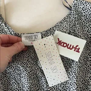 NWT Sienna Sky Black and White Patterned Blouse thumbnail 2