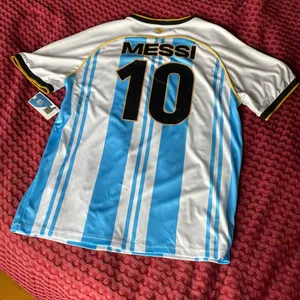 Official Argentina Messi #10 Jersey NWT Size L thumbnail 4