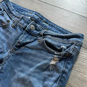 Y2K American Eagle Bermuda Jean shorts thumbnail 2