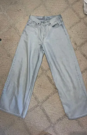 Old Navy High Rise Baggy Wide Leg Jeans thumbnail 1