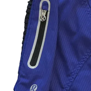 Lululemon Run Bright At Night Short Pigment Blue Purple Size 8 Zip Pockets Lined thumbnail 4