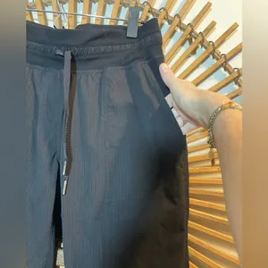 Lululemon Dance Studio Mid-Rise Cropped Black Pants Athleisure Adjustable Sporty thumbnail 9