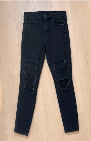 American Eagle Next Level Stretch Black Distressed Skinny Jeans 4 Short thumbnail 1