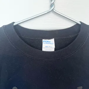 Taylor Swift “I’m the Problem, It’s Me” Puffy Black on Black Sweatshirt MEDIUM thumbnail 3
