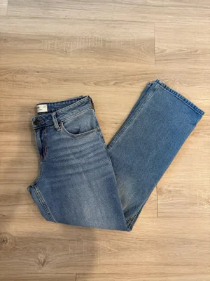 hollister jeans  thumbnail 2
