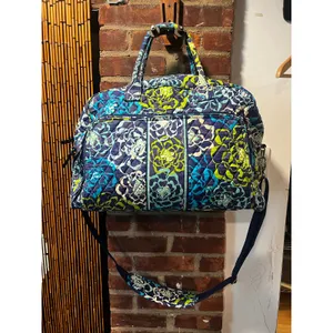 Vera Bradley Retired Katalina Blues Large Weekender Quilted Floral Duffel Bag thumbnail 2