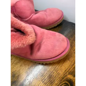 UGG Pink Boots Size 5 thumbnail 4