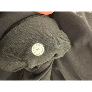 Lululemon Women's On Pace Black biker Shorts‎ Size 2 thumbnail 5