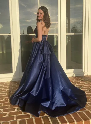 Sherri Hill Prom Dress thumbnail 3