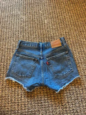 Levi’s Jean Shorts thumbnail 2