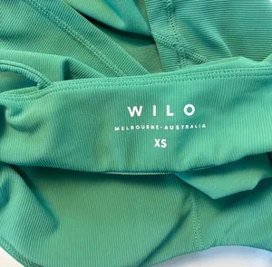 Alo Green Wilo matching leggings and tanktop set thumbnail 5